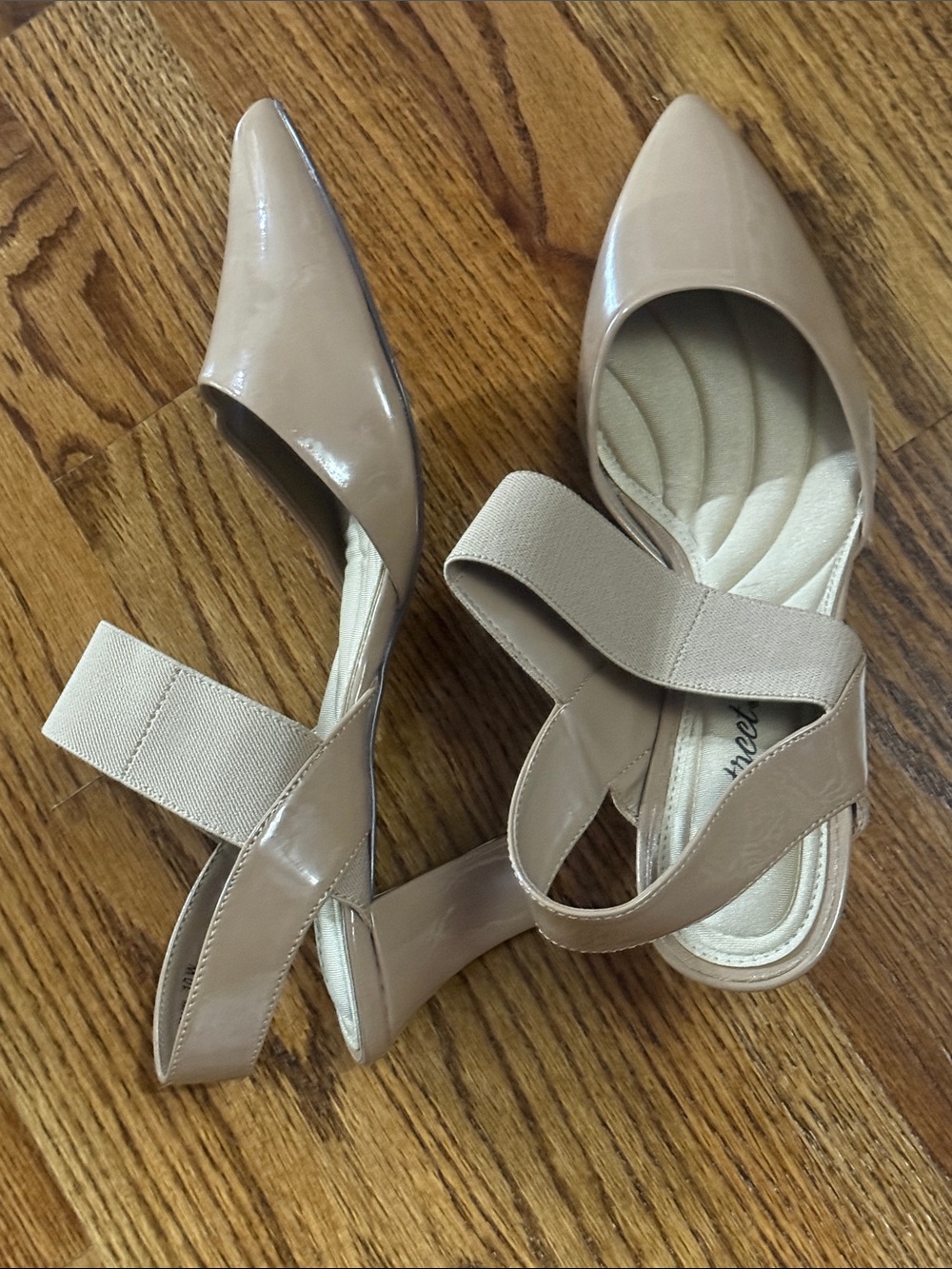 Size 10 Wide Women's Nude Pointed-Toe Block Heel Slingback
